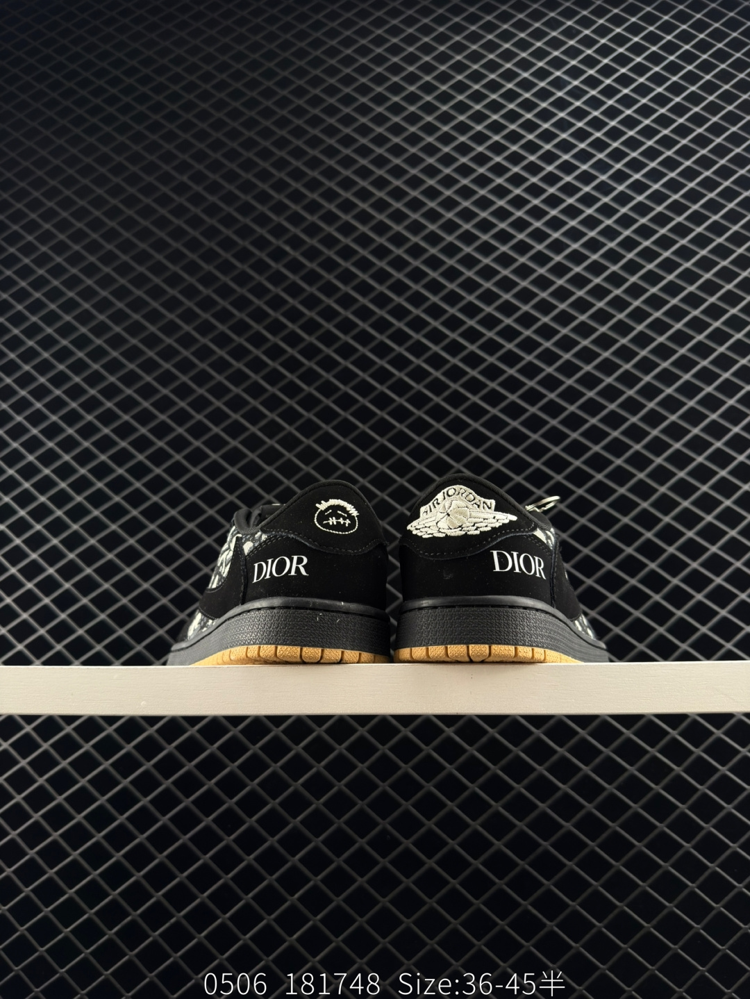 Travis Scott x Air Jordan 1 ” Reverse Mocha “